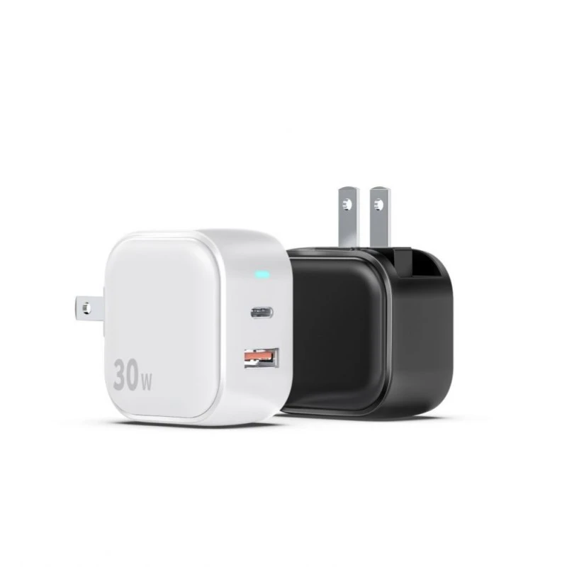 30WPD Fast Charger na may USB-A at USB-C